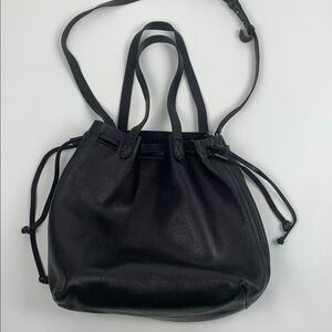 Madewell Black Leather Bucket Shoulder Crossbody Bag Drawstring Zip pocket